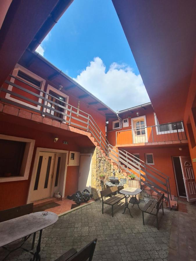 Rooms " Simke " II Subotica Exterior foto