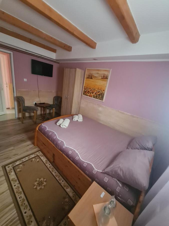 Rooms " Simke " II Subotica Exterior foto