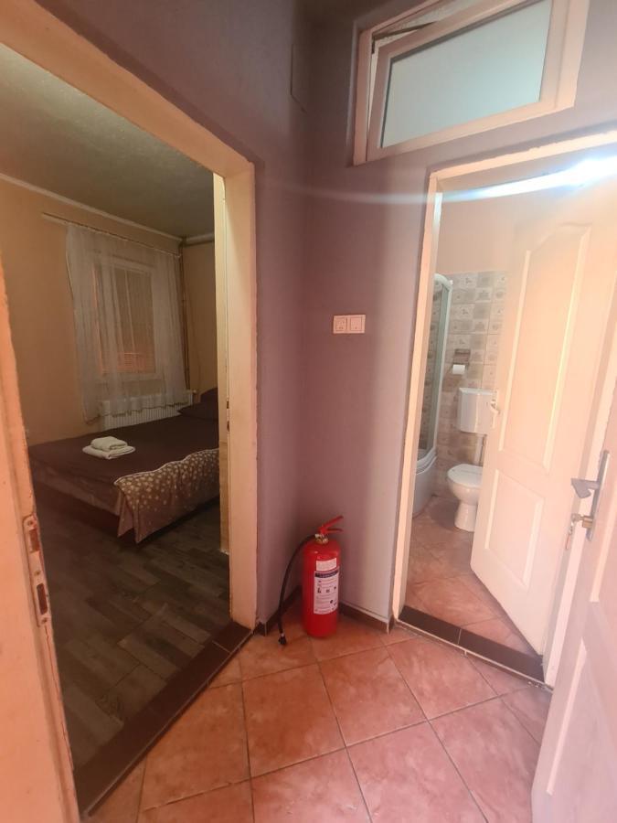 Rooms " Simke " II Subotica Exterior foto