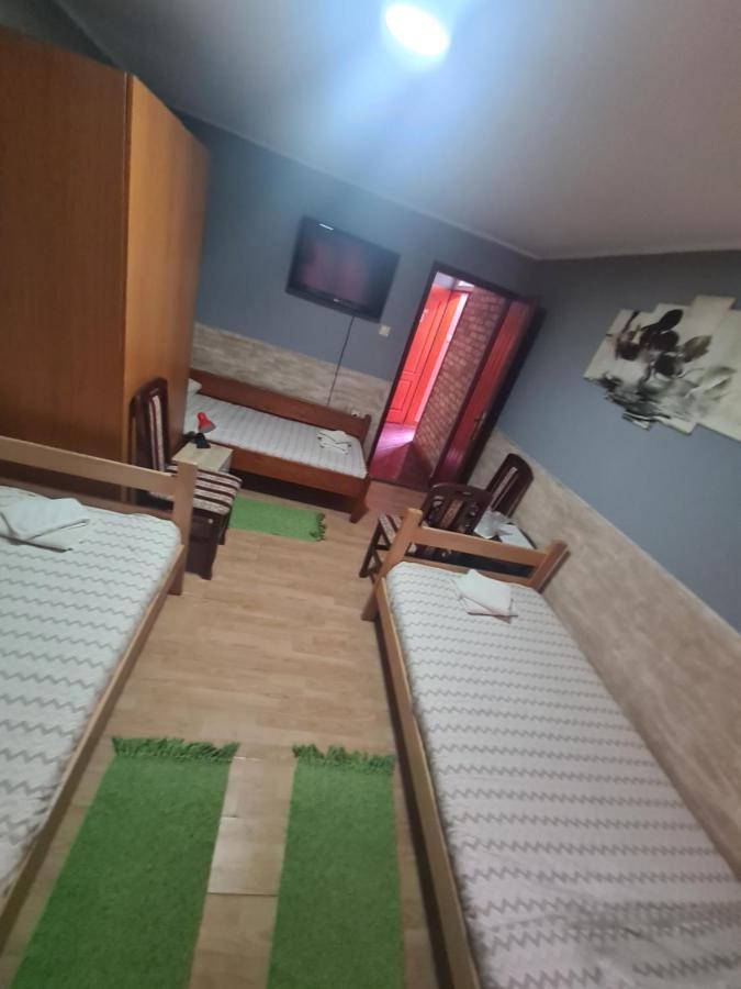 Rooms " Simke " II Subotica Exterior foto