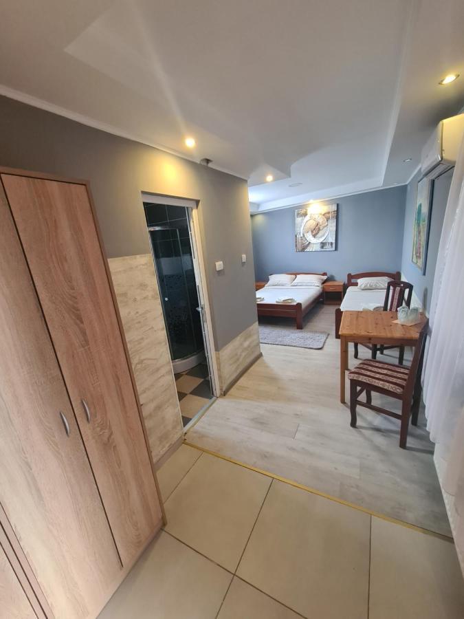 Rooms " Simke " II Subotica Exterior foto